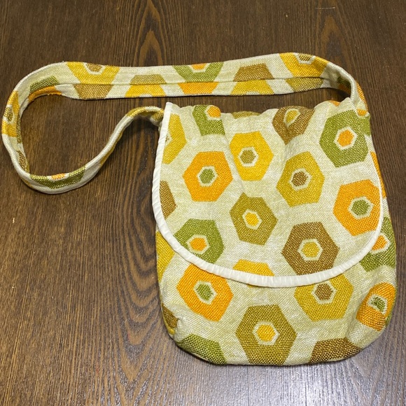 Vintage Amazing Mod Retro 70’s Knit Bag Yellow Orange Green Purse - Picture 1 of 9